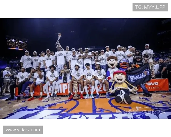 意大利炮正式加盟CBA旧将聚集同届状元遗憾退役UCLA双雄继续奋斗